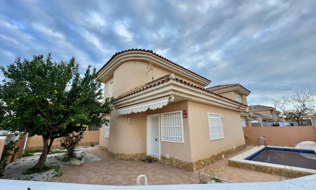 Villa - Herverkoop - Torrevieja - Los Balcones - Los Altos del Edén