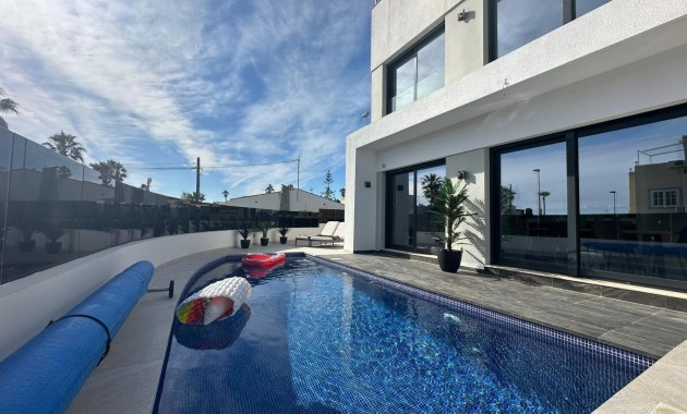 Villa - Herverkoop - Torrevieja - Torreblanca