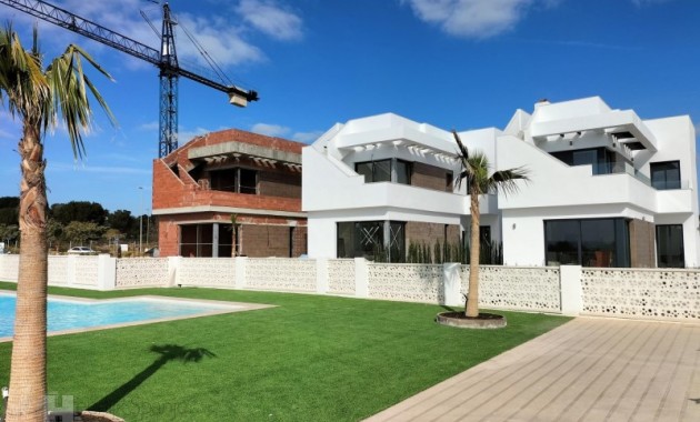 Villa - Nueva construcción  - Pinar de Campoverde - Pilar de la Horadada