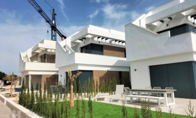 Villa - Nueva construcción  - Pinar de Campoverde - Pilar de la Horadada