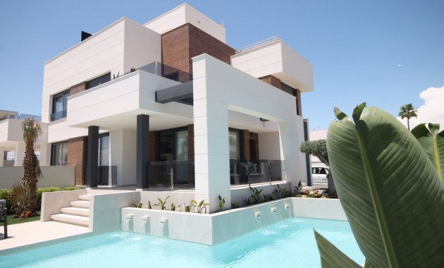 Villa - Nueva construcción  - Torrevieja - El Chaparal