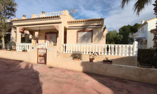 Villa - Sale - Algorfa - Montemar