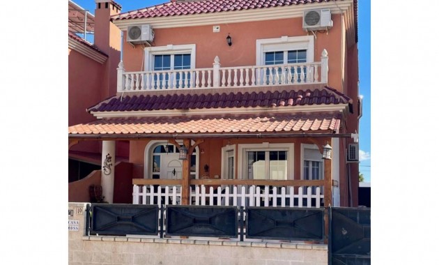 Villa - Sale - Almoradí - Almoradí