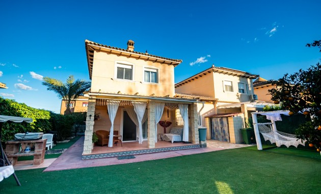 Villa - Sale - Orihuela - Benferri