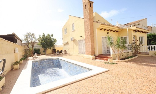 Villa - Sale - Orihuela Costa - Playa Flamenca