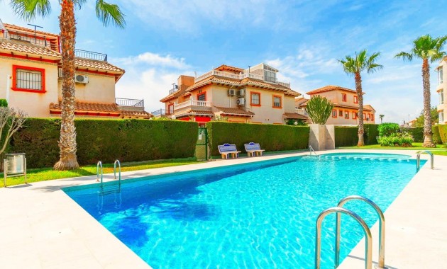 Villa - Sale - Orihuela Costa - Punta Prima