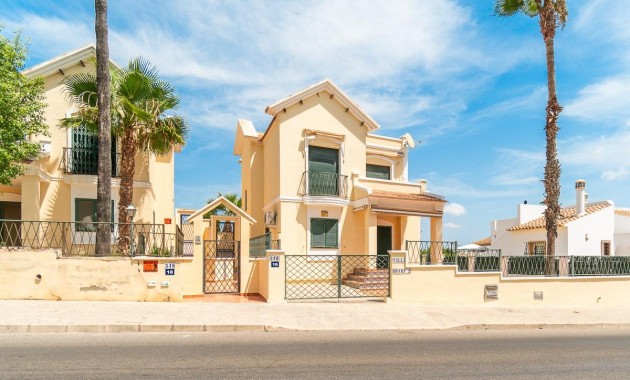 Villa - Sale - Orihuela Costa - Villamartín-Las Filipinas