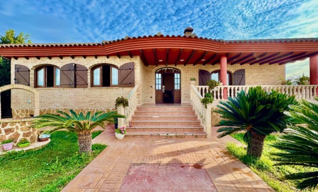 Villa - Sale - Orihuela - Orihuela