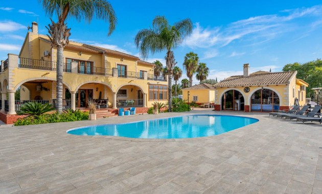 Villa - Sale - Orihuela - Orihuela