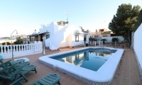 Villa - Sale - Torrevieja - IH-38542