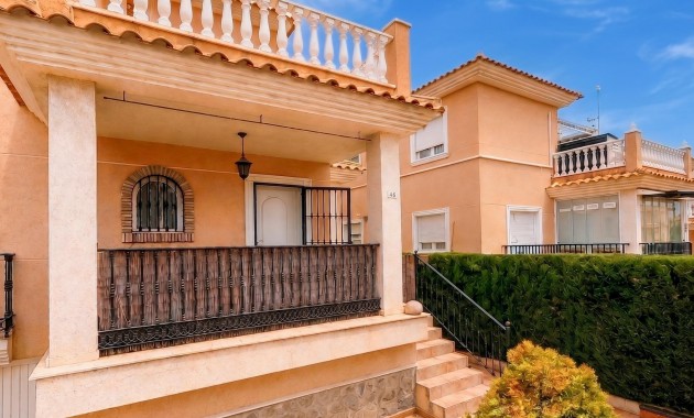 Villa - Sale - Torrevieja - Los Balcones - Los Altos del Edén