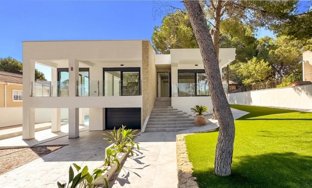 Villa - Sale - Torrevieja - Los balcones