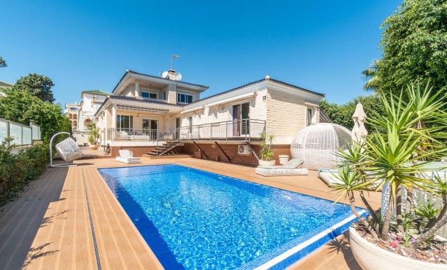 Villa - Sale - Torrevieja - Torre la mata
