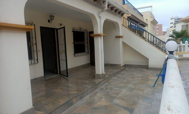 Villa - Sale - Torrevieja - Torreblanca