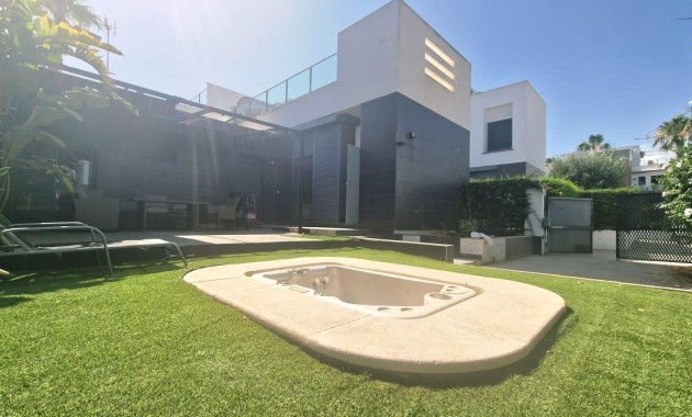 Villa - Venta - Algorfa - Pueblo 3