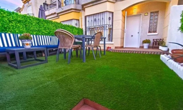 Villa - Venta - Guardamar del Segura - Urb el raso