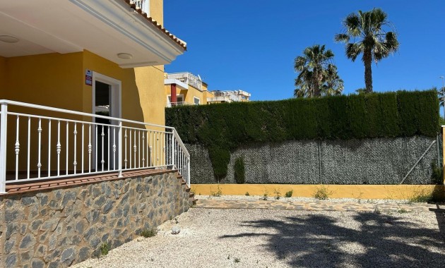 Villa - Venta - Guardamar del Segura - Urbanizaciones
