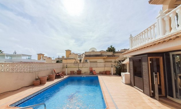 Villa - Venta - Orihuela Costa - Villamartín-Las Filipinas