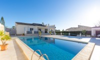 Villa - Venta - Torrevieja - SH-44378