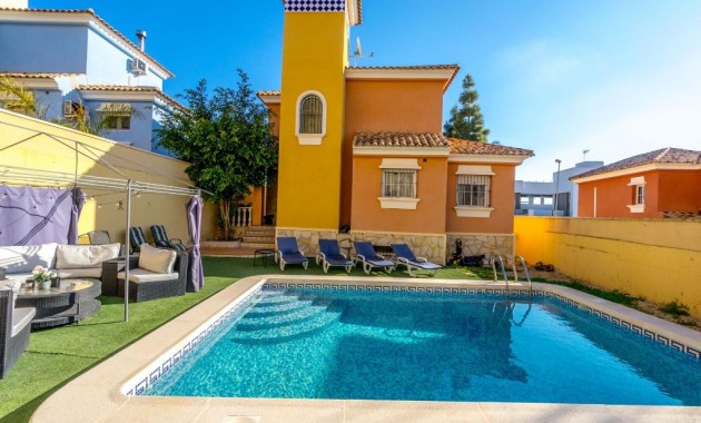 Villa - Venta - Villamartín - Villamartín