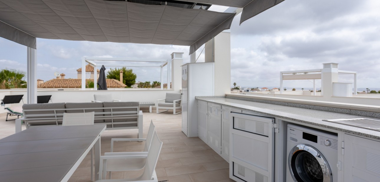 Herverkoop - Appartement / flat -
San Miguel de Salinas - BLUE LAGOON