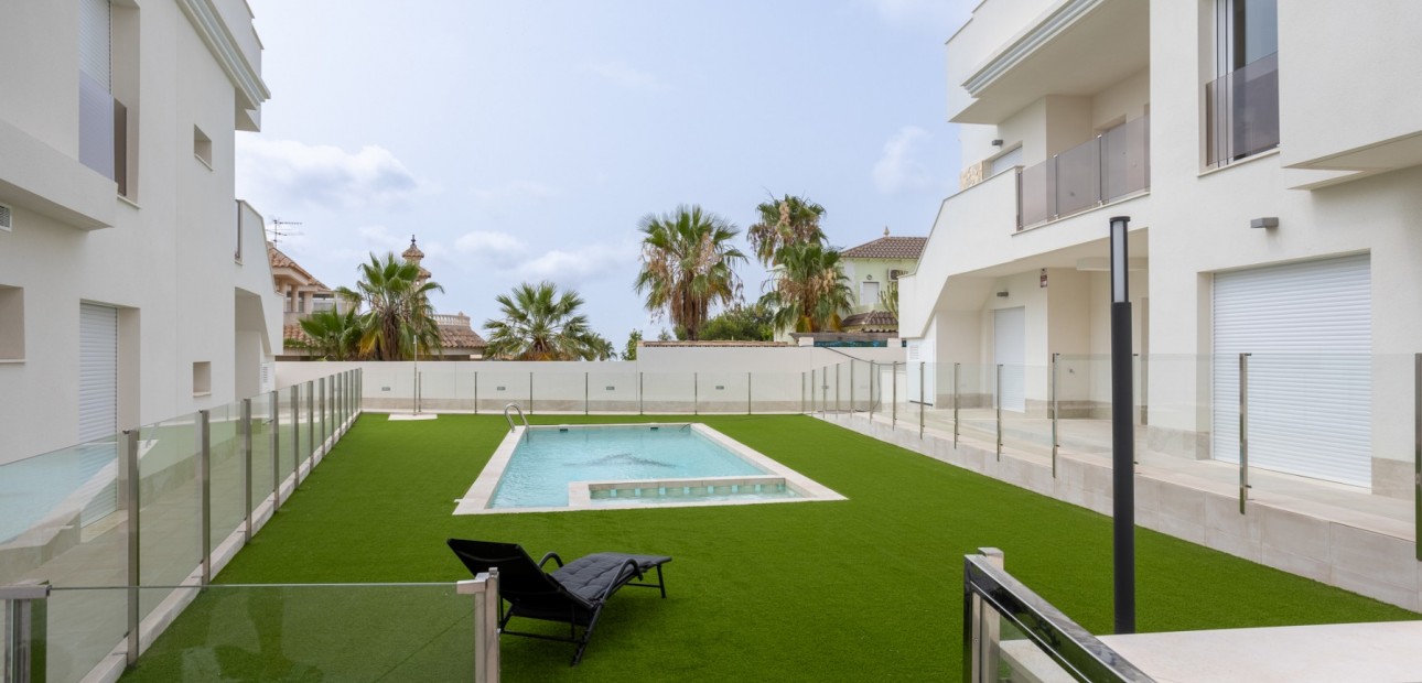 Venta - Apartamento / piso -
San Miguel de Salinas - BLUE LAGOON