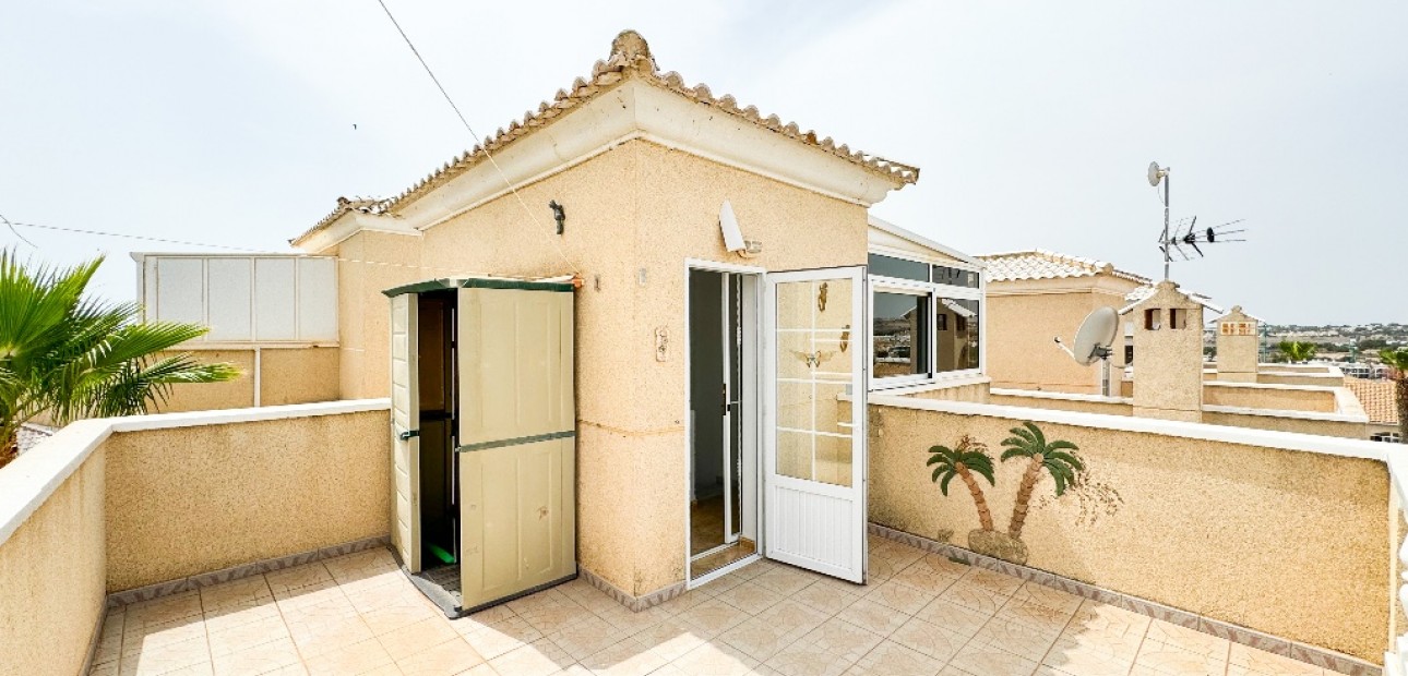 Venta - Semi Detached House -
Los Altos