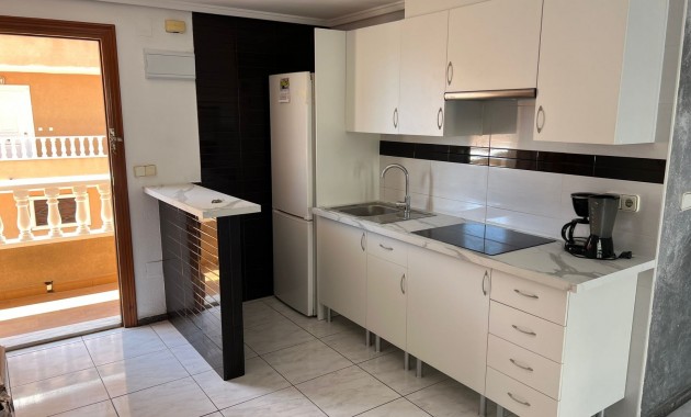 Venta - Apartamento / piso -
Punta Prima - Punta Prima Torrevieja