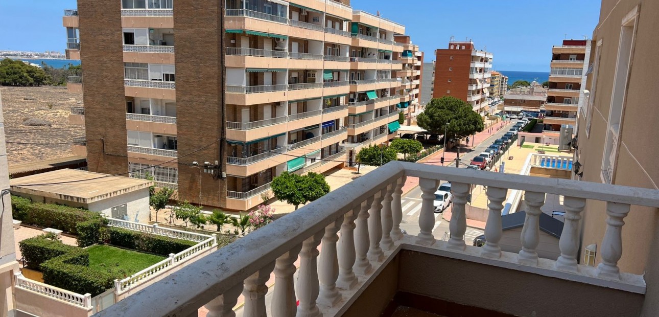 Sale - Apartment / flat -
Punta Prima - Punta Prima Torrevieja