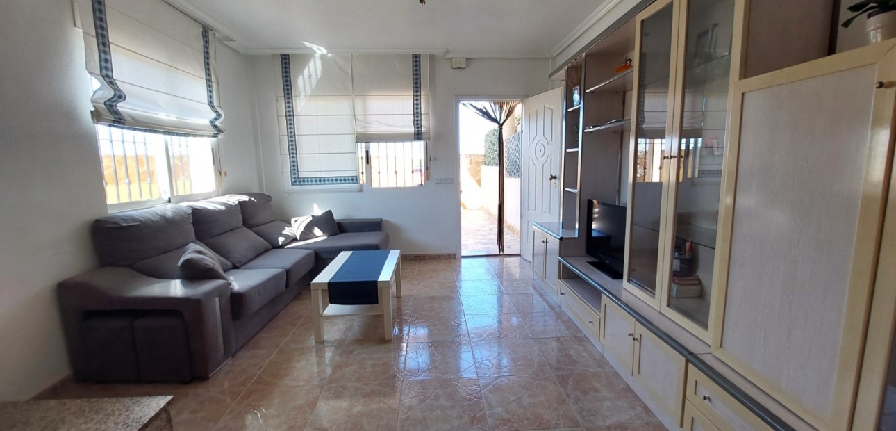 Sale - Semi Detached Villa -
Torre de La Horadada - Torre de La Horadada - Town