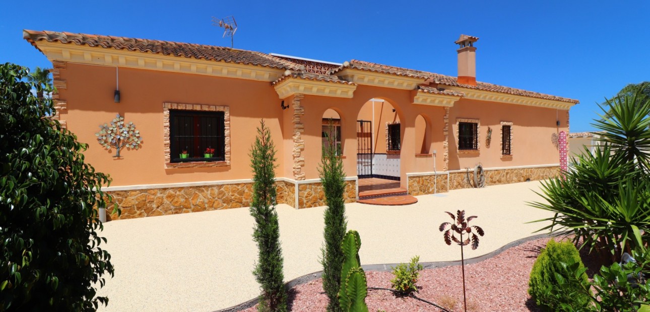 Sale - Detached Villa -
Formentera del Segura - Fincas de La Vega