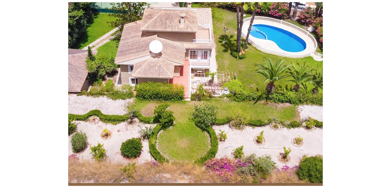 Venta - Luxury Villa -
Villamartin