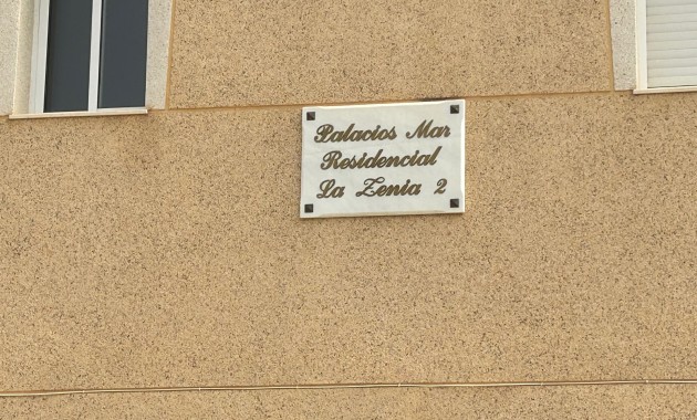 Venta - Apartamento / piso -
Formentera del Segura - Los Palacios