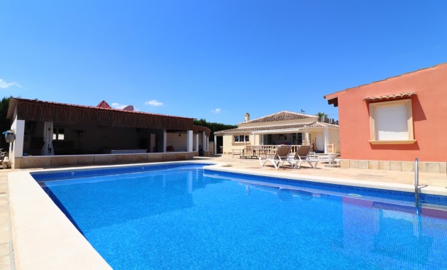 Venta - Country Property -
Almoradí - Heredades - Village