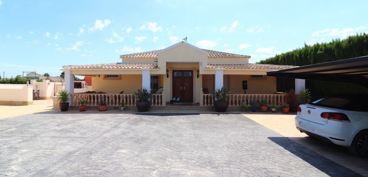 Sale - Country Property -
Almoradí - Heredades - Village