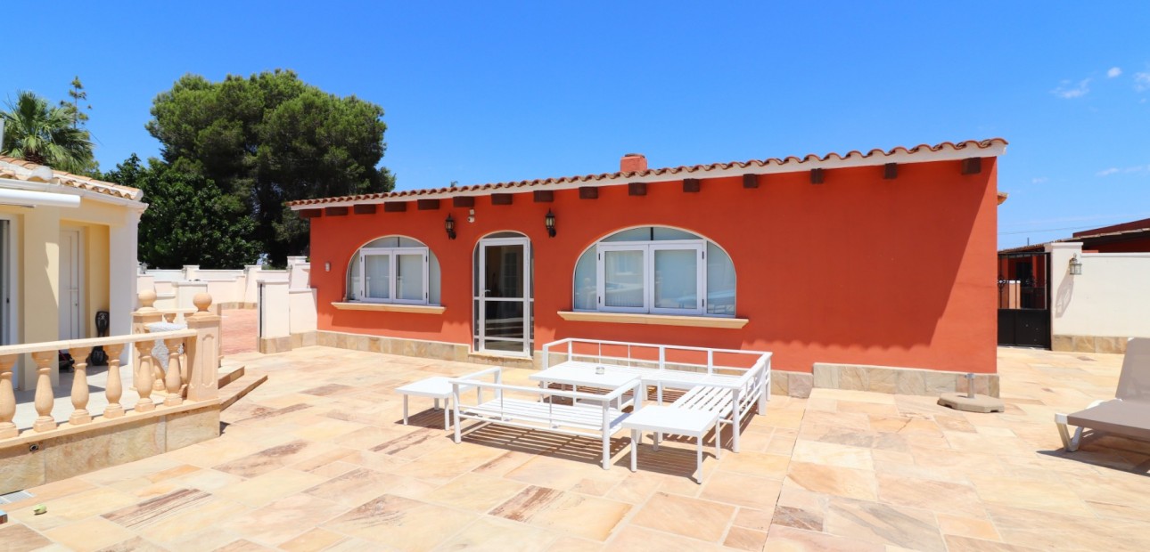 Venta - Country Property -
Almoradí - Heredades - Village