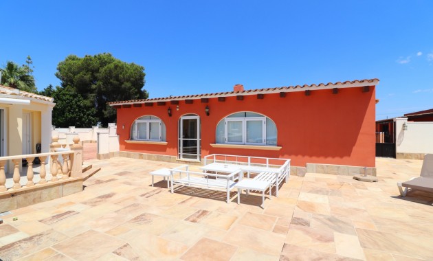 Sale - Country Property -
Almoradí - Heredades - Village