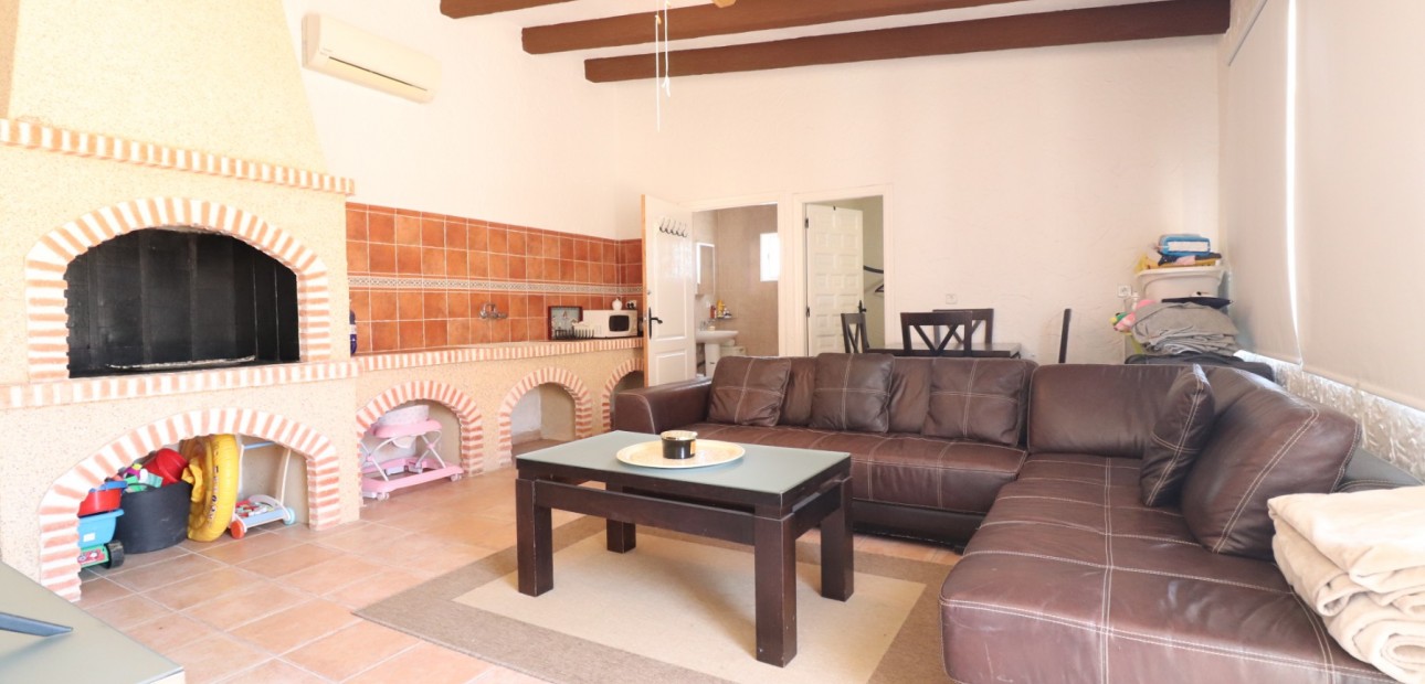 Sale - Country Property -
Almoradí - Heredades - Village