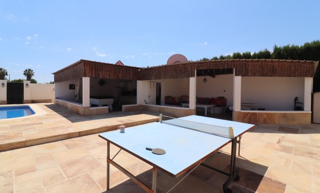 Venta - Country Property -
Almoradí - Heredades - Village