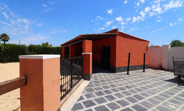 Sale - Country Property -
Almoradí - Heredades - Village