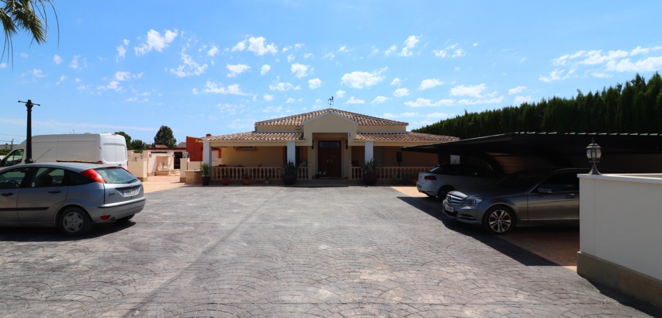 Venta - Country Property -
Almoradí - Heredades - Village