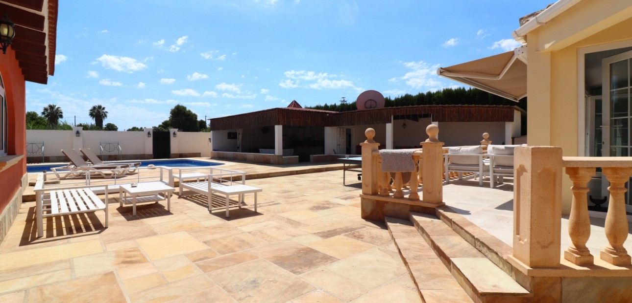 Venta - Country Property -
Almoradí - Heredades - Village