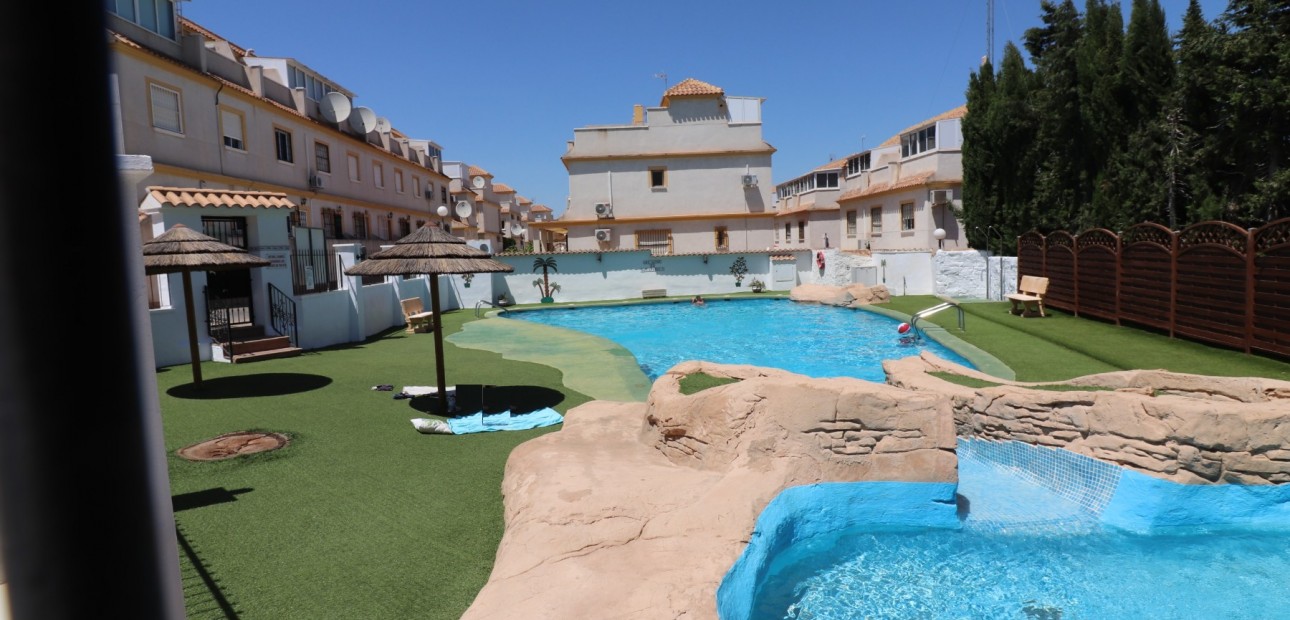 Sale - Townhouse -
Algorfa - Montemar