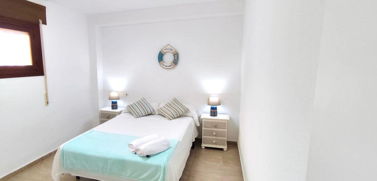 Venta - Apartamento / piso -
Guardamar del Segura - Pinomar