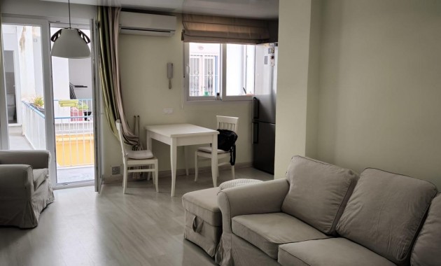 Venta - Flat -
Torrevieja