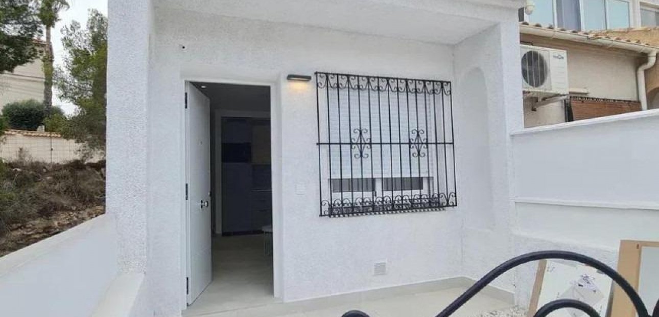 Venta - Terraced house -
Orihuela Costa - Las Filipinas