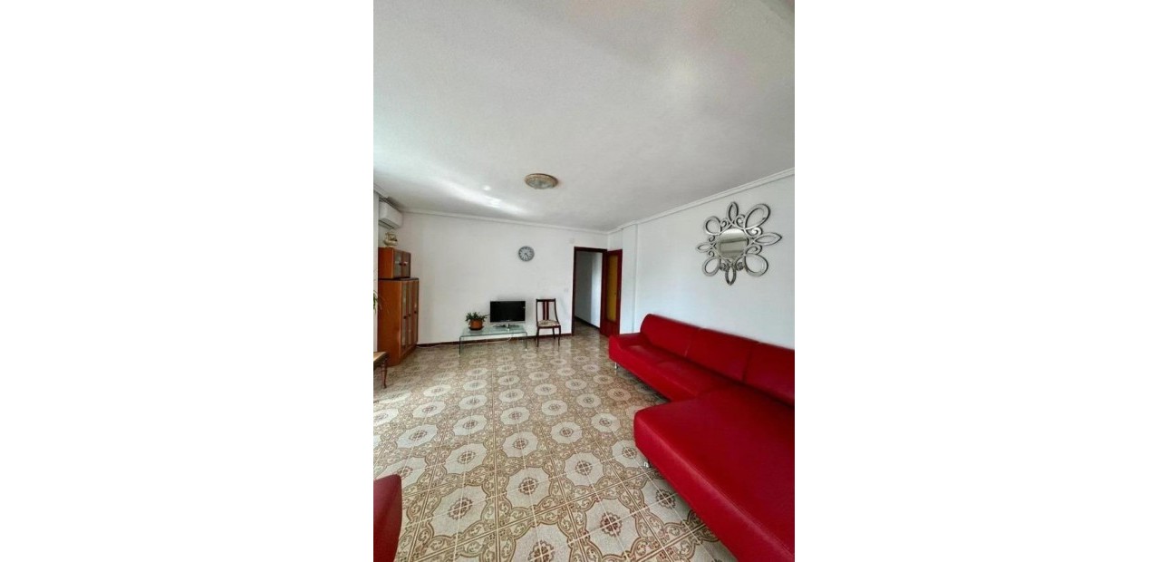 Herverkoop - Flat -
Torrevieja - Acequion