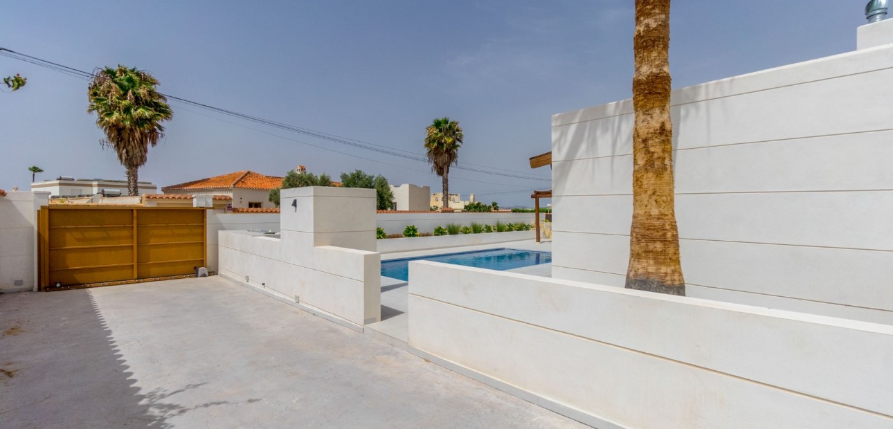 Venta - Villa -
Torrevieja - Torreta Florida