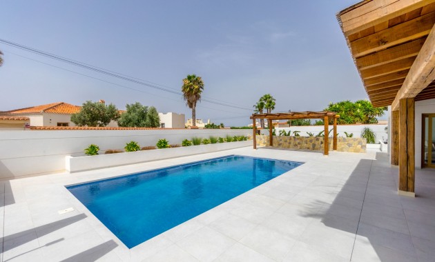 Venta - Villa -
Torrevieja - Torreta Florida