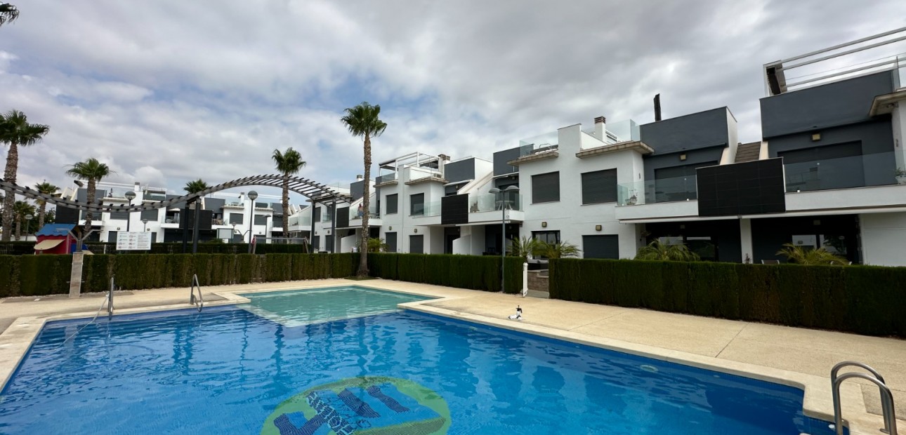 Sale - Apartment / flat -
Pilar de la Horadada